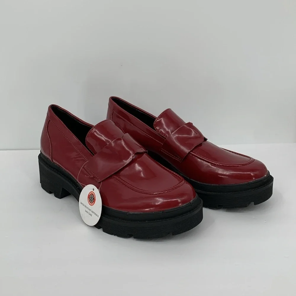 Blondo chunky slip-on loafers shoe lug sole red patent waterproof platform new 9